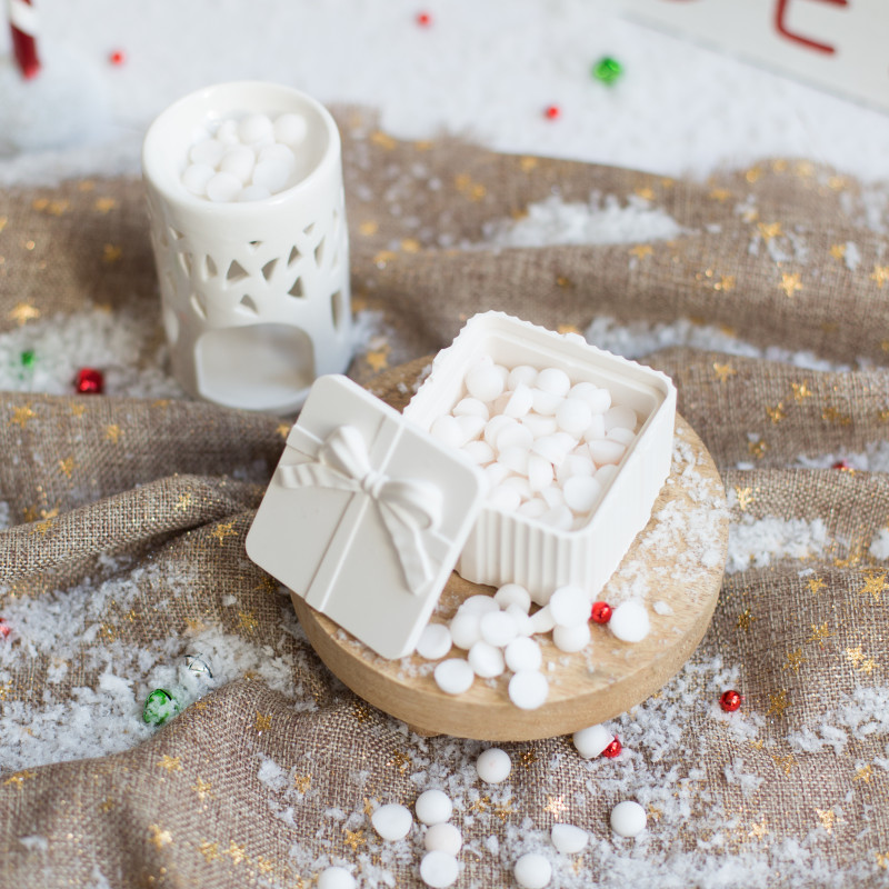 Fondants parfumés billes en pot décoratif cadeau blanc